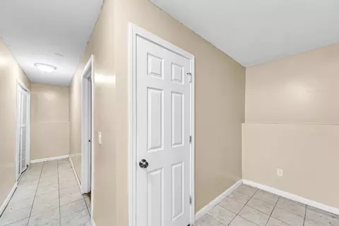 Entry Way - 53-55 Allendale St, Springfield, MA 01107 photo 2 of 3