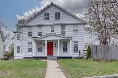 4 Pleasant St, Baldwinville, MA 01436