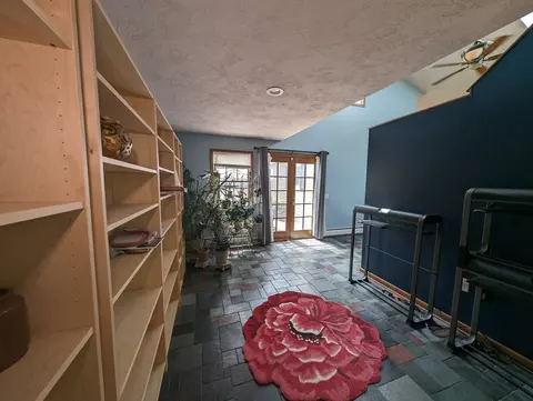 Entry Way - 2 Sherry Ln, Spencer, MA 01562 photo 4 of 5