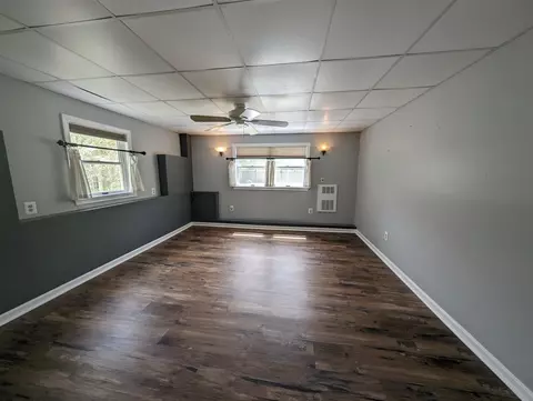 Living - 2 Sherry Ln, Spencer, MA 01562 photo 9 of 12