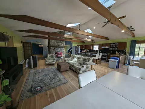 Living - 2 Sherry Ln, Spencer, MA 01562 photo 10 of 12
