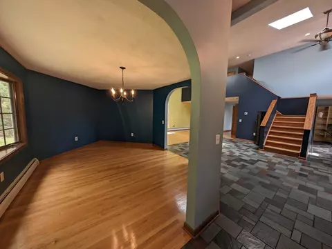 Living - 2 Sherry Ln, Spencer, MA 01562 photo 11 of 12
