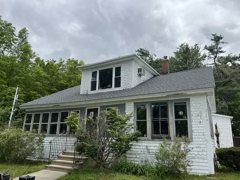 179 Saunders St, Gardner, MA 01440