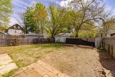 Exterior - 23 Belvidere St, Springfield, MA 01108 photo 4 of 5