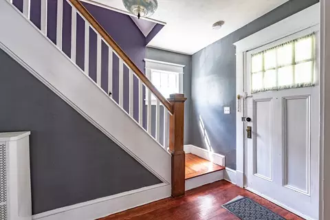 Entry Way - 23 Belvidere St, Springfield, MA 01108 photo 1 of 3