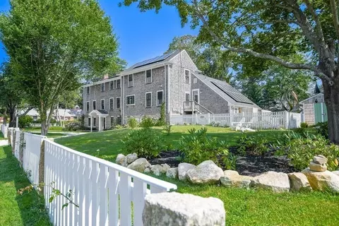 113 Front St, Marion, MA 02738