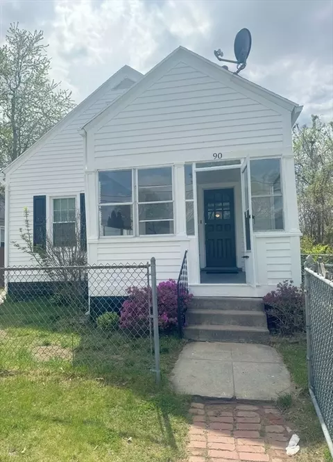 Exterior - 90 Elijah St, Springfield, MA 01109 photo 2 of 12