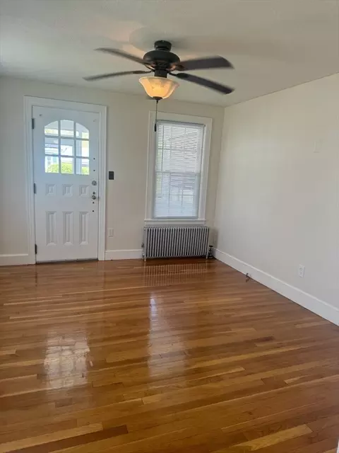 Living - 90 Elijah St, Springfield, MA 01109 photo 3 of 3