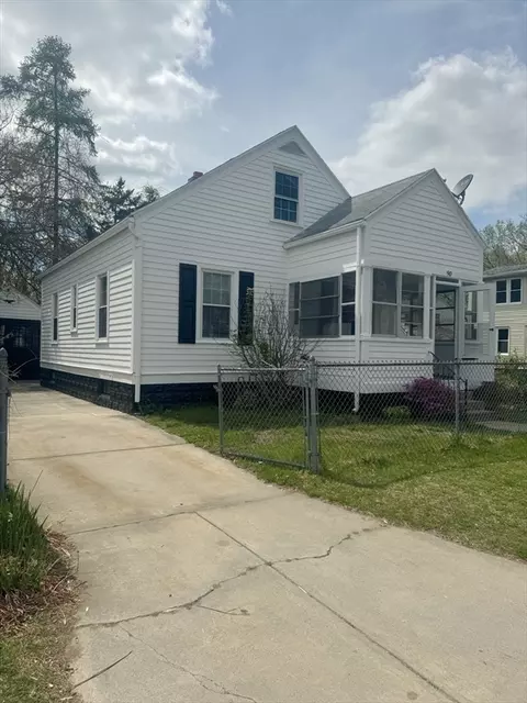 Exterior - 90 Elijah St, Springfield, MA 01109 photo 4 of 12