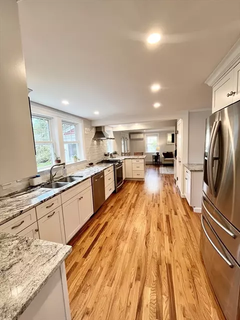 20 Avalon Rd, Stoneham, MA 02180 photo 8
