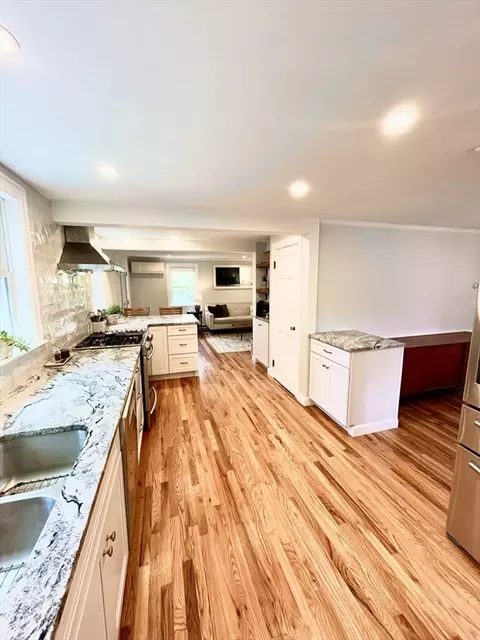 20 Avalon Rd, Stoneham, MA 02180 photo 11