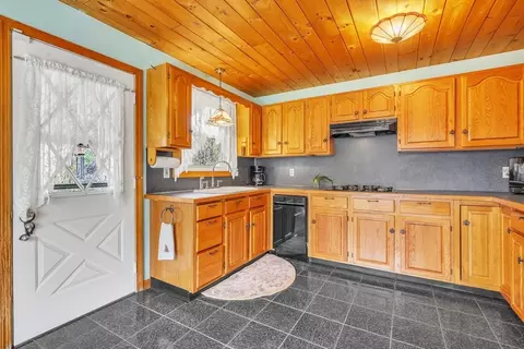 15 Sherman Hill Rd, Ware, MA 01082 photo 9