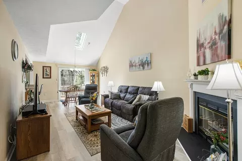 20 Coldspring Dr #D, Sutton, MA 01590 photo 8