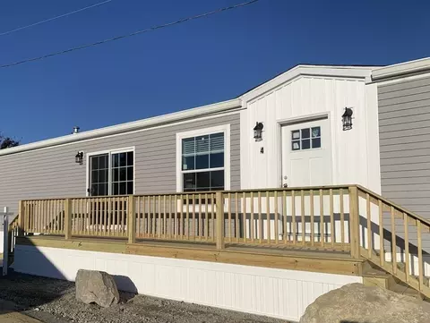 4 Mustang Ave, Marlborough, MA 01752