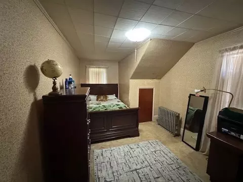 Bedroom - 35 Sammet St, Everett, MA 02149 photo 2 of 6