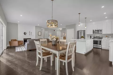 Dining - 9 Shoemaker Ln #4, Upton, MA 01568 photo 2 of 2