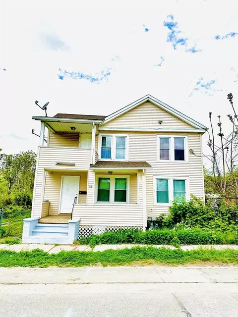 48 Morris St, Springfield, MA 01105