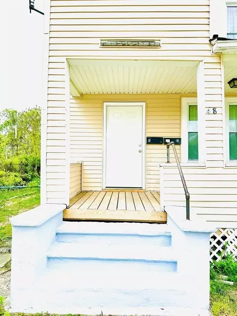48 Morris St, Springfield, MA 01105 photo 3