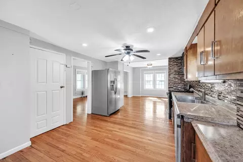 68 Parkside St, Springfield, MA 01104 photo 31