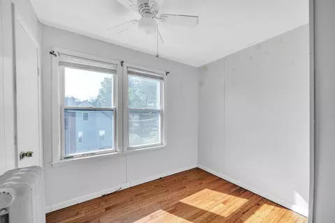 68 Parkside St, Springfield, MA 01104 photo 9