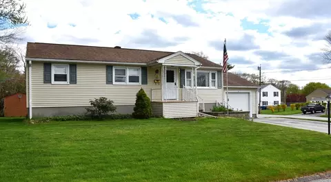 5 Orchard Ave, Webster, MA 01570