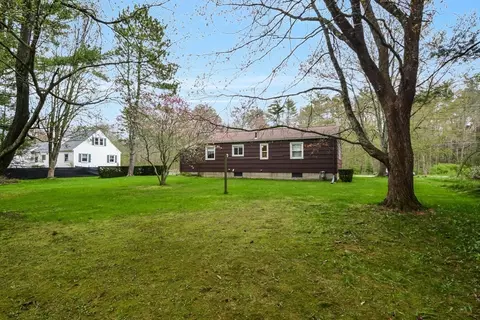 Exterior - 91 E Hadley Rd, Amherst, MA 01002 photo 3 of 6
