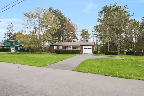 Exterior - 91 E Hadley Rd, Amherst, MA 01002 photo 1 of 6