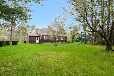 Exterior - 91 E Hadley Rd, Amherst, MA 01002 photo 4 of 6