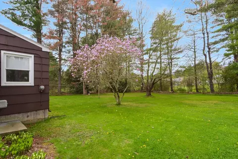 Exterior - 91 E Hadley Rd, Amherst, MA 01002 photo 2 of 6