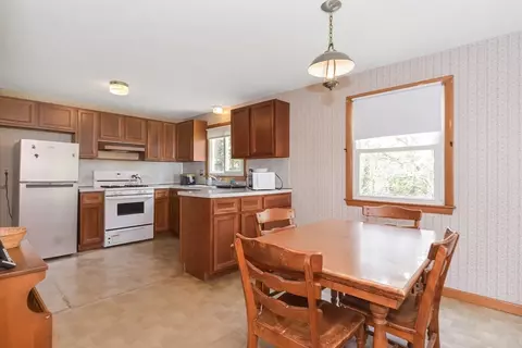 Dining - 91 E Hadley Rd, Amherst, MA 01002 photo 2 of 2
