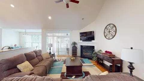 7 Bunker, Chicopee, MA 01020 photo 20