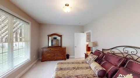 7 Bunker, Chicopee, MA 01020 photo 32