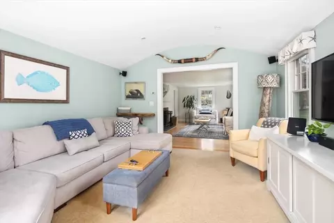 14 Whitcomb Ln, Hingham, MA 02043 photo 5