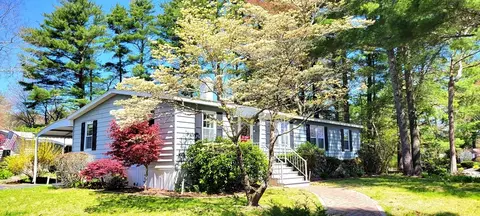 54 S Meadow Vlg #9, Carver, MA 02330