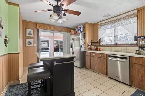 Kitchen - 18 Baker Rd, Everett, MA 02149 photo 3 of 4