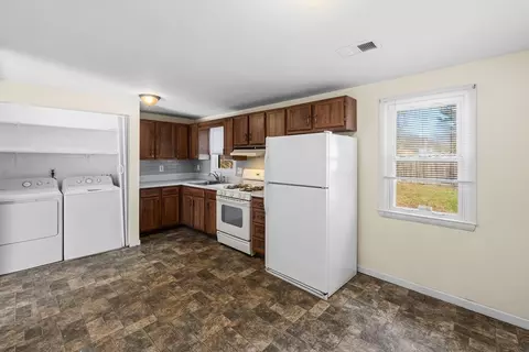 12 Parker Dr, Wareham, MA 02571 photo 9