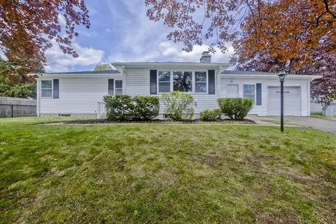 32 Carter Dr, Chicopee, MA 01013
