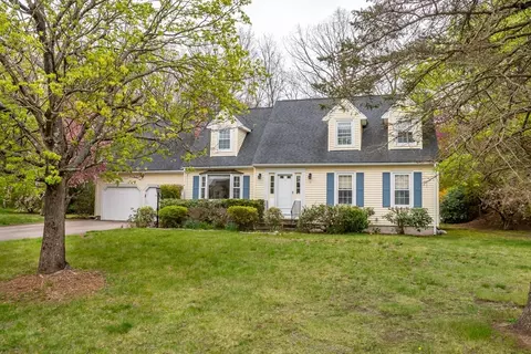 10 Donato Dr, Franklin, MA 02038