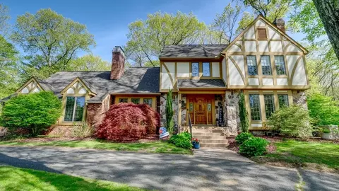 86 Forest Ridge Rd, West Springfield, MA 01089