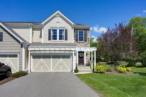 2 Wayside Dr #2, Hopkinton, MA 01748
