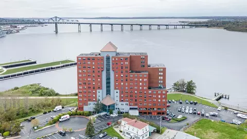 750 Davol St #413, Fall River, MA 02720