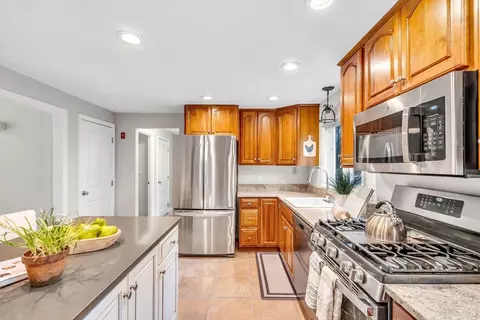 Kitchen - 53 Park Ln, Harvard, MA 01451 photo 2 of 2