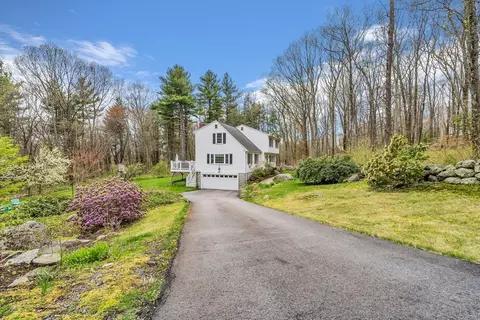 Exterior - 53 Park Ln, Harvard, MA 01451 photo 4 of 7