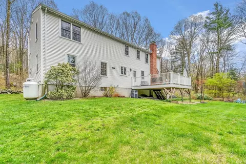 Exterior - 53 Park Ln, Harvard, MA 01451 photo 6 of 7