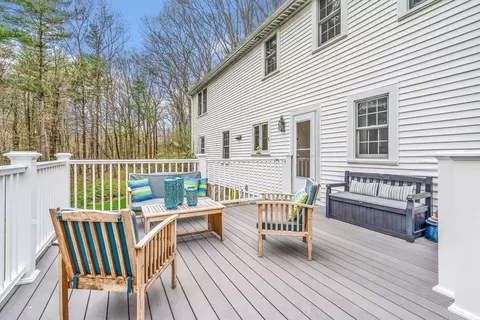 Exterior - 53 Park Ln, Harvard, MA 01451 photo 3 of 7