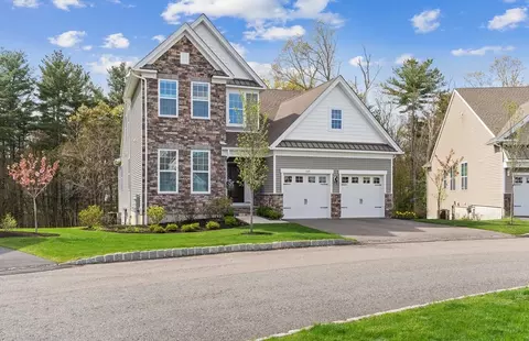 104 Glen Ellen Blvd #55, Millis, MA 02054