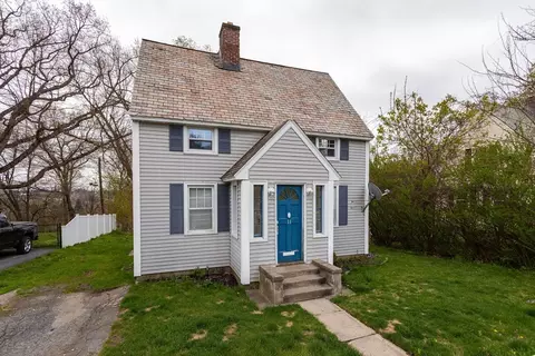 Exterior - 11 Delaval Rd, Worcester, MA 01606 photo 2 of 6