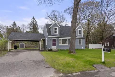 6 Mcdowell St, Ayer, MA 01432