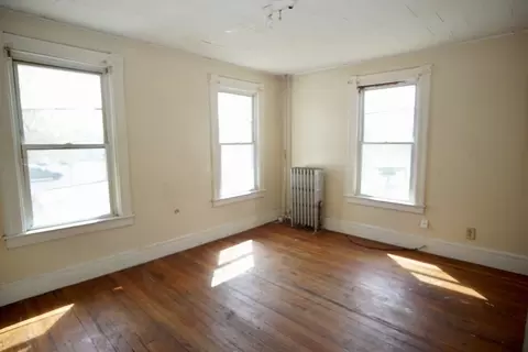 336 Eastern Ave, Springfield, MA 01109 photo 9