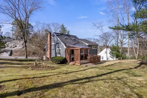 Exterior - 52 Chute Rd, Dedham, MA 02026 photo 4 of 8